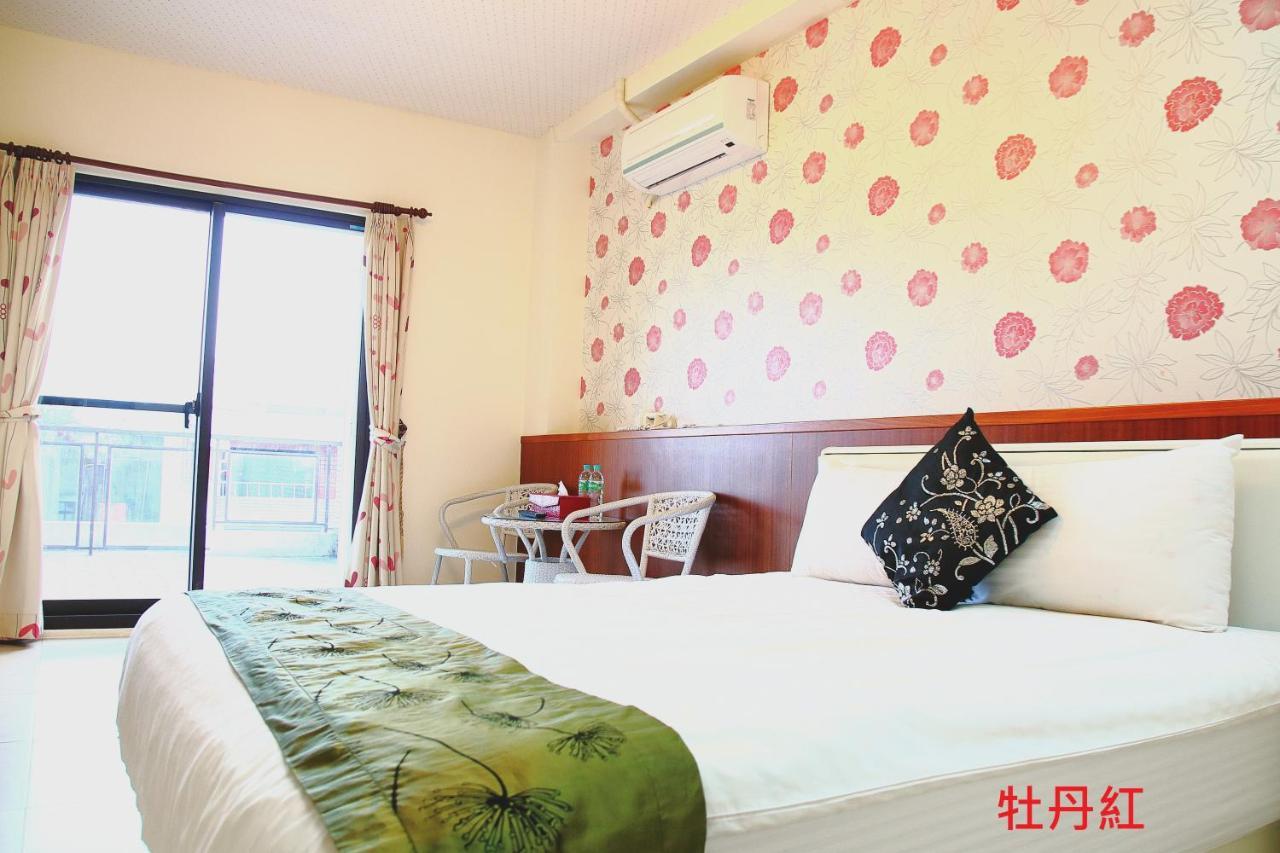 Wooden Man Homestay Luodong Buitenkant foto