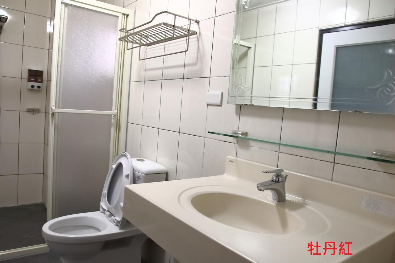 Wooden Man Homestay Luodong Buitenkant foto