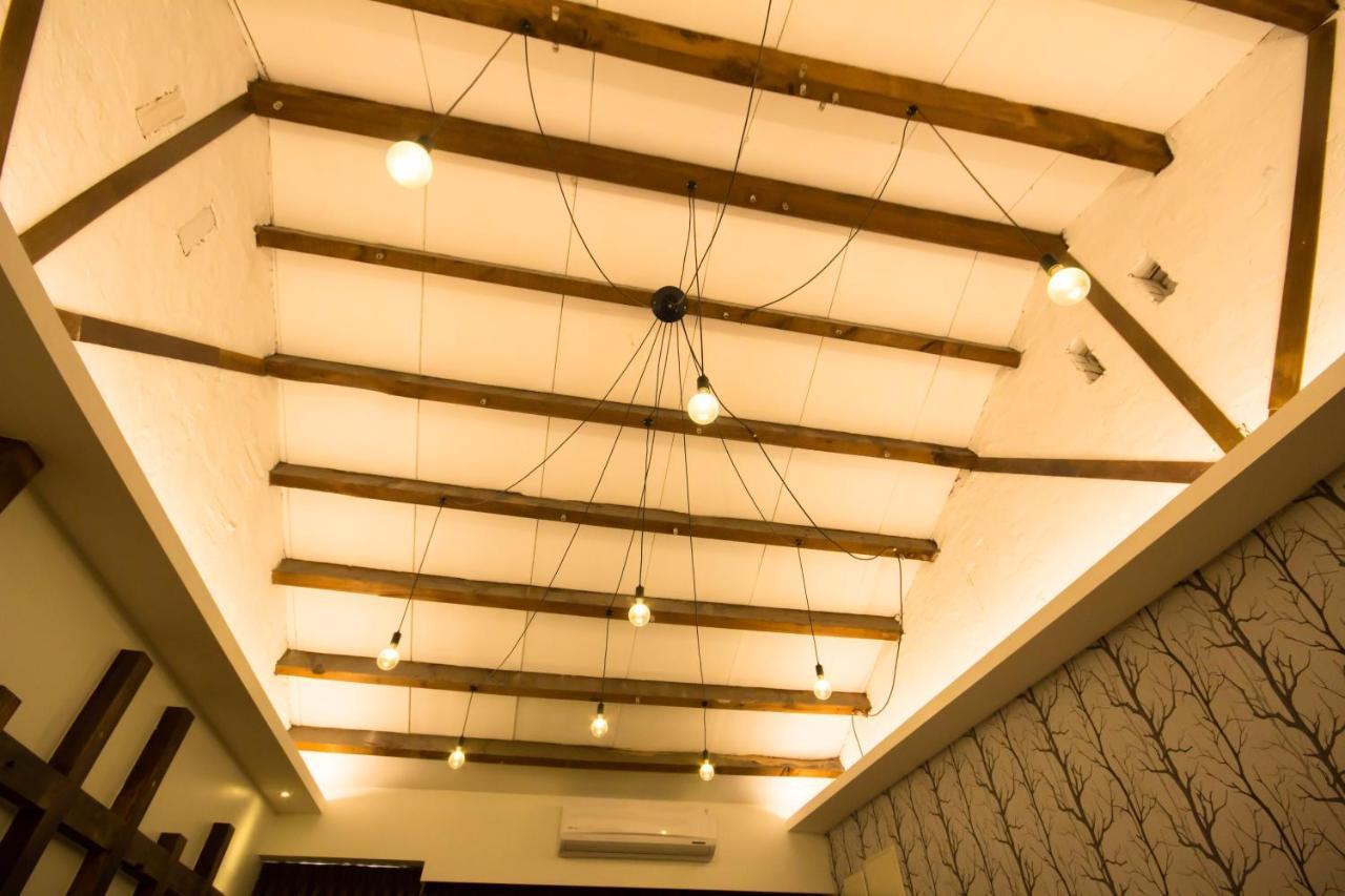 Wooden Man Homestay Luodong Buitenkant foto